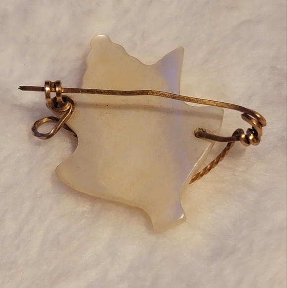 WWII Mother's SWEETHEART PIN Decoratively Wrapped in Gold Wire Initial "A" - Picture 2 of 7